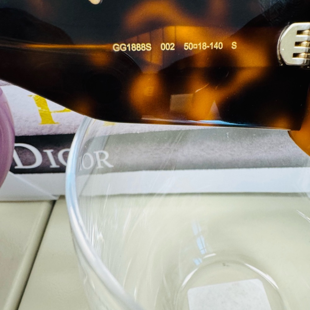 Gucci Brown Rectangular Sunglasses - image 7